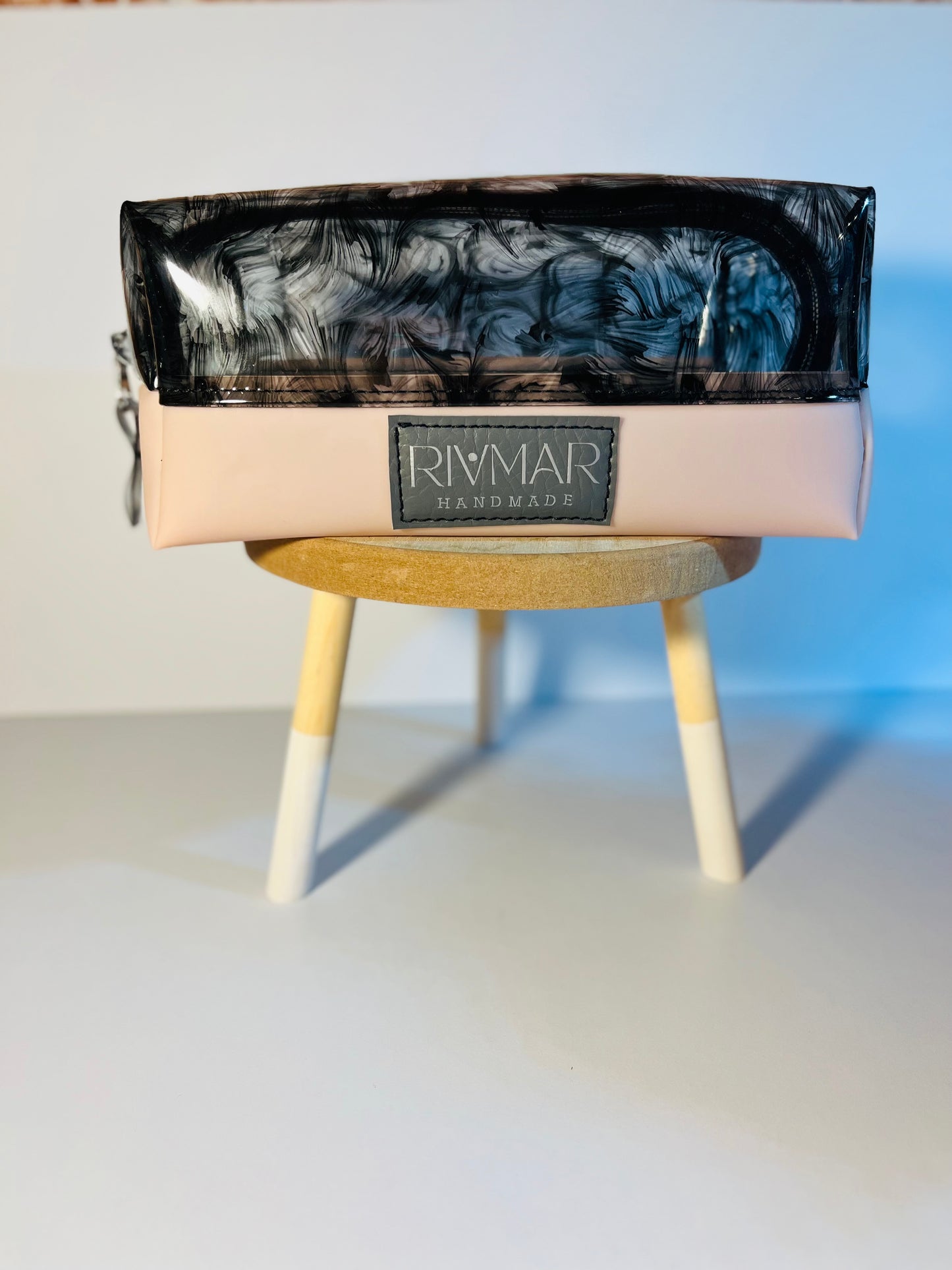 Boxy Bag Pouch - (Black) Oil Print / (Neutral) Bottom