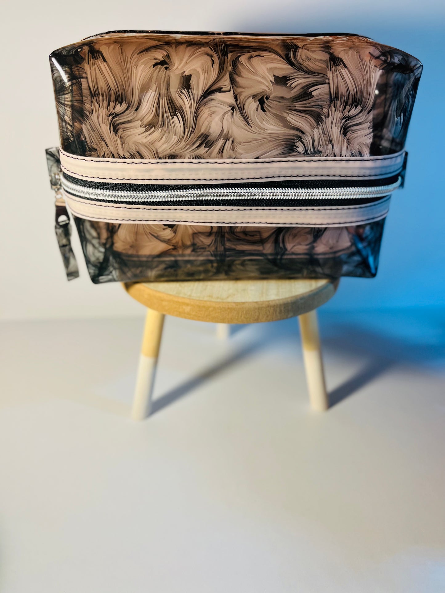 Boxy Bag Pouch - (Black) Oil Print / (Neutral) Bottom