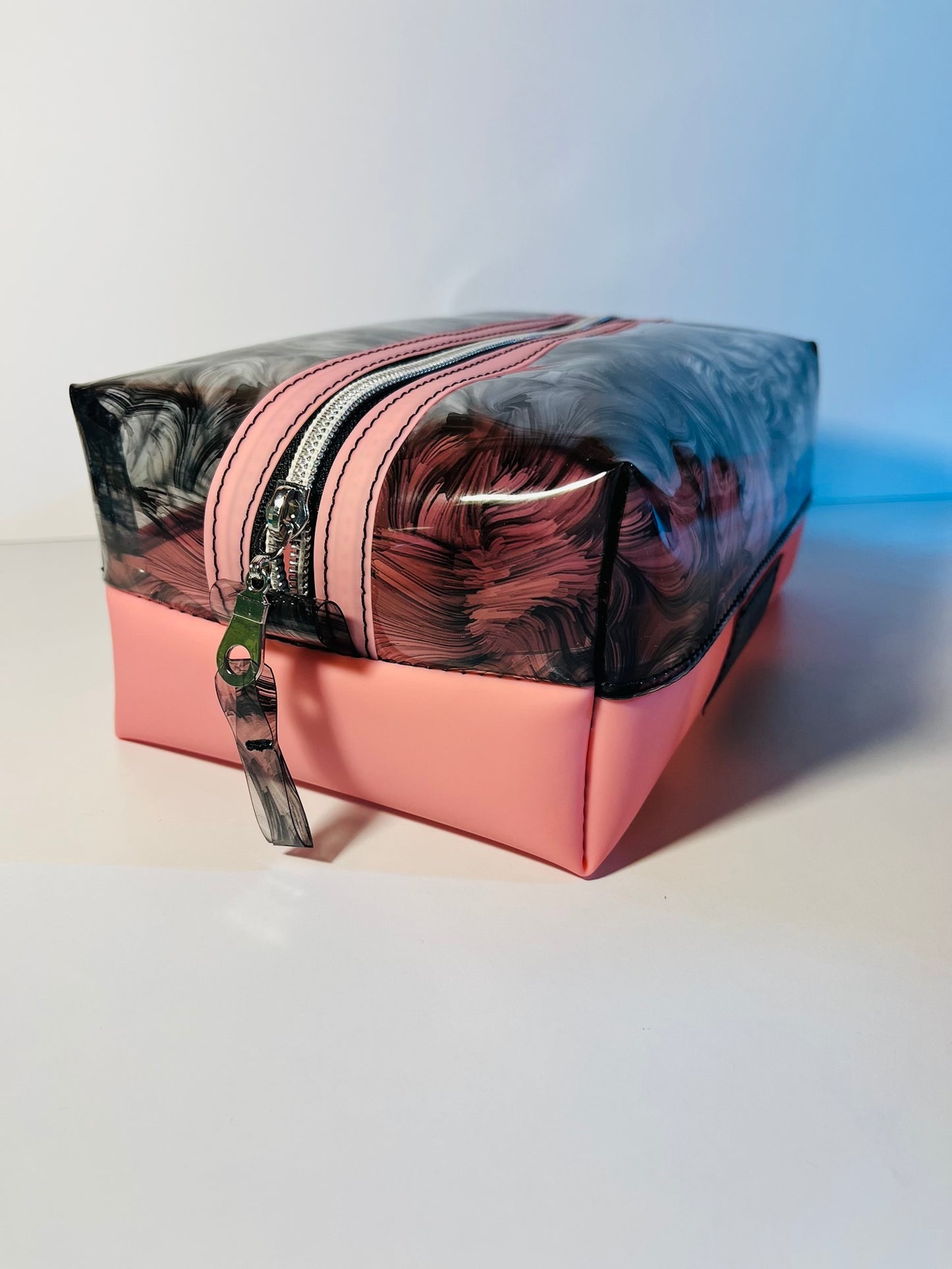 Boxy Bag Pouch - (Black) Oil Print / (Pink) Bottom